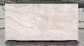 BMB ESSENZA AGRA IVORY — Pierre, Essenza Agra Ivory